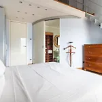 Feriehus Lovely Cascina. Stunning Views & Sun Deck *