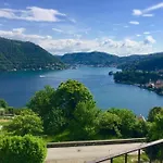Feriehus Lovely Cascina. Stunning Views & Sun Deck