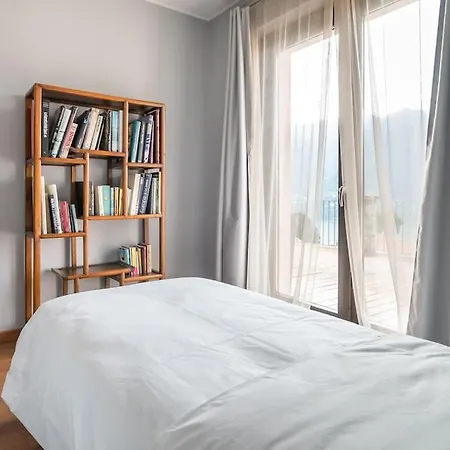 Ferienhaus Lovely Cascina. Stunning Views & Sun Deck *