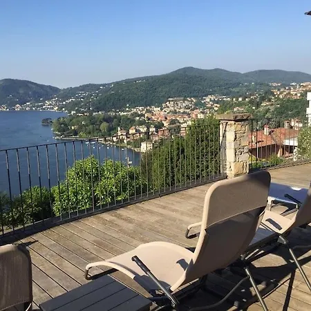 Lovely Cascina. Stunning Views & Sun Deck *