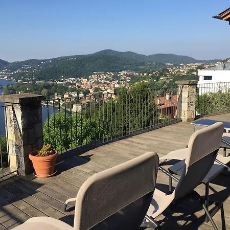 Lovely Cascina. Stunning Views & Sun Deck