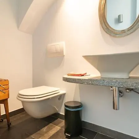 Lovely Cascina. Stunning Views & Sun Deck Ferienhaus Cernobbio