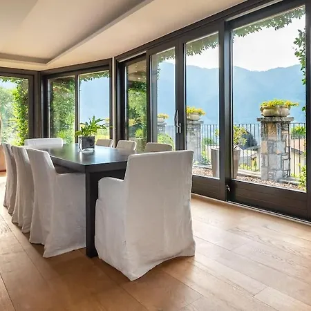 Ferienhaus Lovely Cascina. Stunning Views & Sun Deck Cernobbio