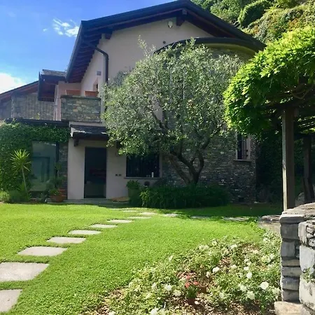 Lovely Cascina. Stunning Views & Sun Deck Casa vacanze