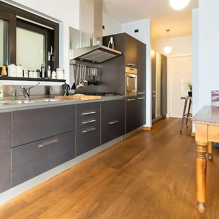 Lovely Cascina. Stunning Views & Sun Deck Ferienhaus