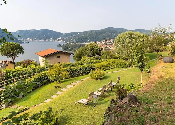 Casa vacanze Lovely Cascina. Stunning Views & Sun Deck *