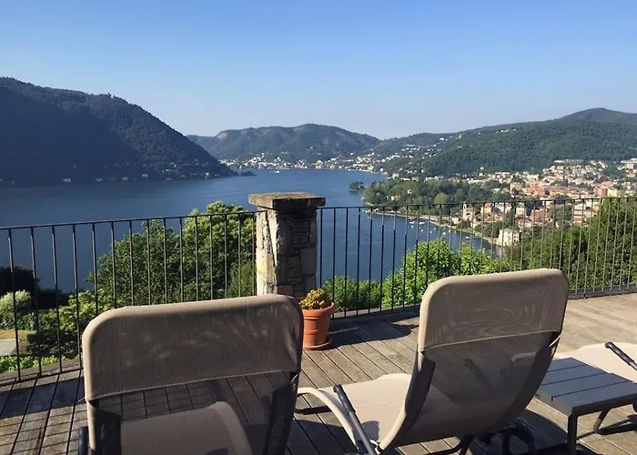 Casa vacanze Lovely Cascina. Stunning Views & Sun Deck *