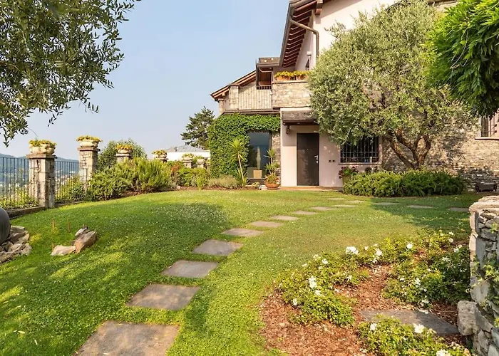 Casa vacanze Lovely Cascina. Stunning Views & Sun Deck *
